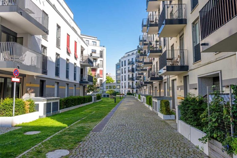 Társasház kertgondozás